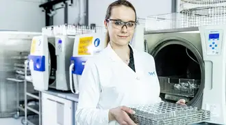 High res press image Müllheim laboratory 9