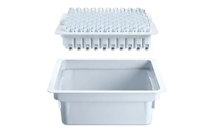 肖特医药的 cartriQ® 免洗免灭卡式瓶采用巢盒包装