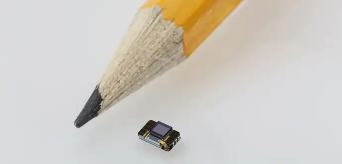 铅笔与传感器的对比